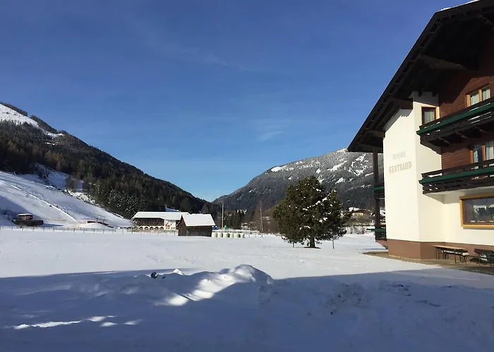 Gertraud Pensión 3*